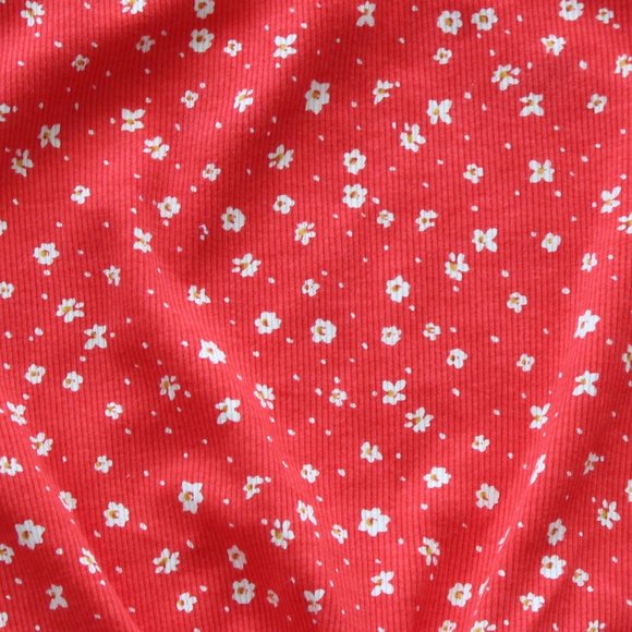 Red Off Shoulder Crop Top - Picture 5 of 7